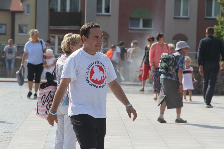 Pielgrzymka 2019. Obiad w Gostyninie
