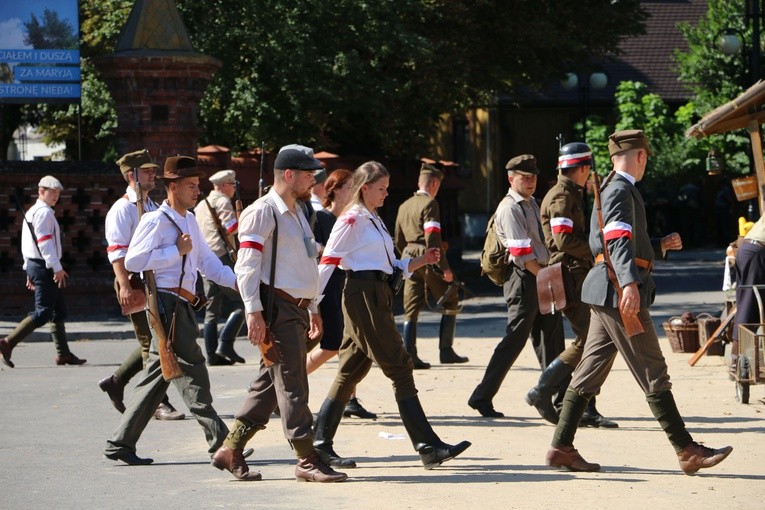 Rekonstrukcja powstania '44 w Raciążu