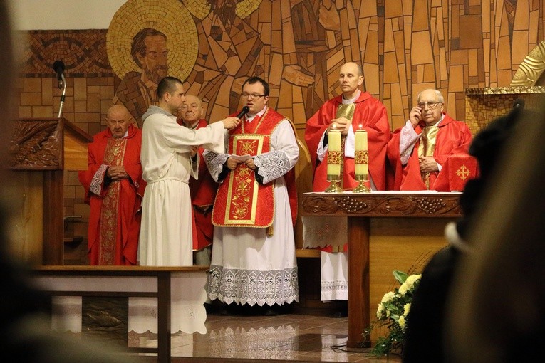 Parafia św. Brunona w Elblągu - wprowadzenie relikwi bł. ks. Jerzego Popiełuszki