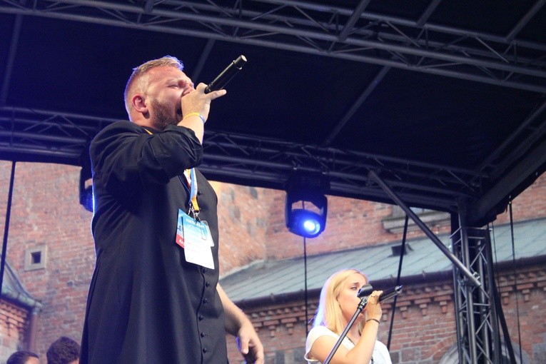 ŚDM w Płocku. Sobotnie nabożeństwo