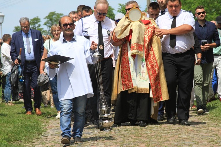 Wiślana procesja eucharystyczna. Cz. 1