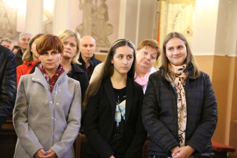 Pomiechowo. Nawiedzenie relikwii w parafii św. Anny