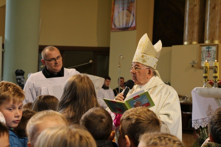 Ciechanów. Uroczystości w parafii MB Fatimskiej