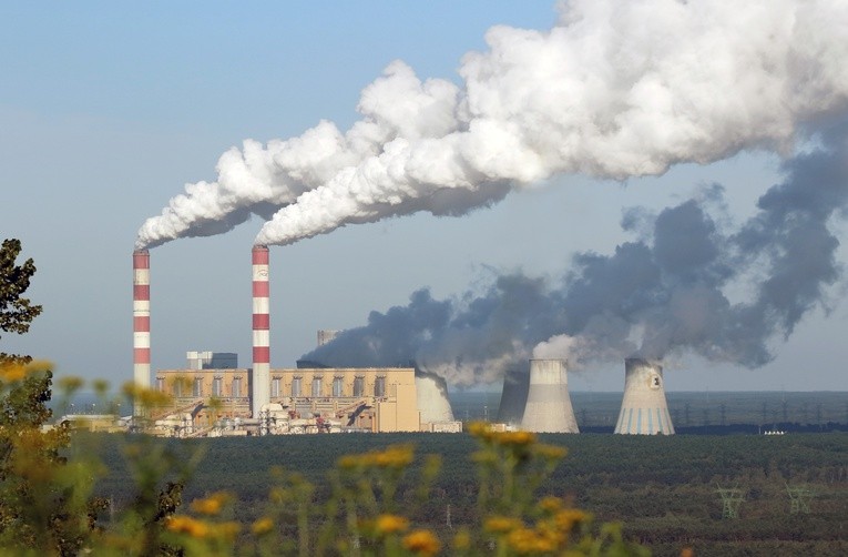 Kto emituje najwięcej CO2? I które miejsce w rankingu zajmuje Polska?