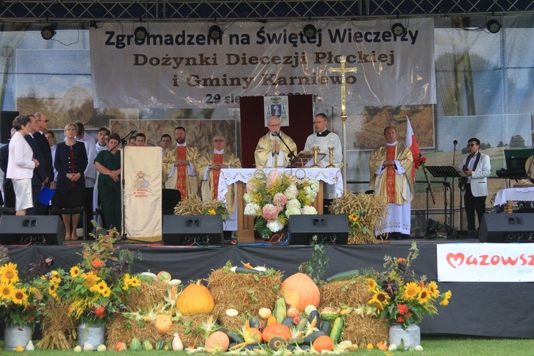 Karniewo. Dożynki diecezjalne cz. 2