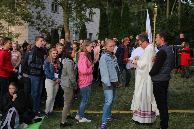 Rostkowo. Pielgrzymka młodzieży