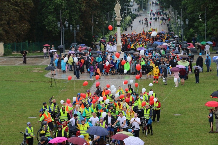 Pielgrzymka 2019. Wejście na Jasną Górę - część I