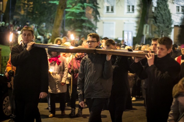 Droga Krzyżowa ulicami Olsztyna