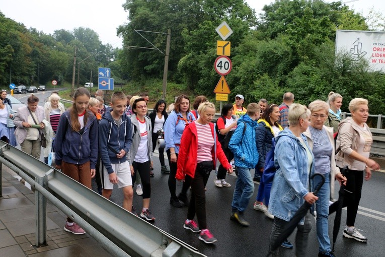 Płock. Pielgrzymka na Jasną Górę 2023 - wyjście