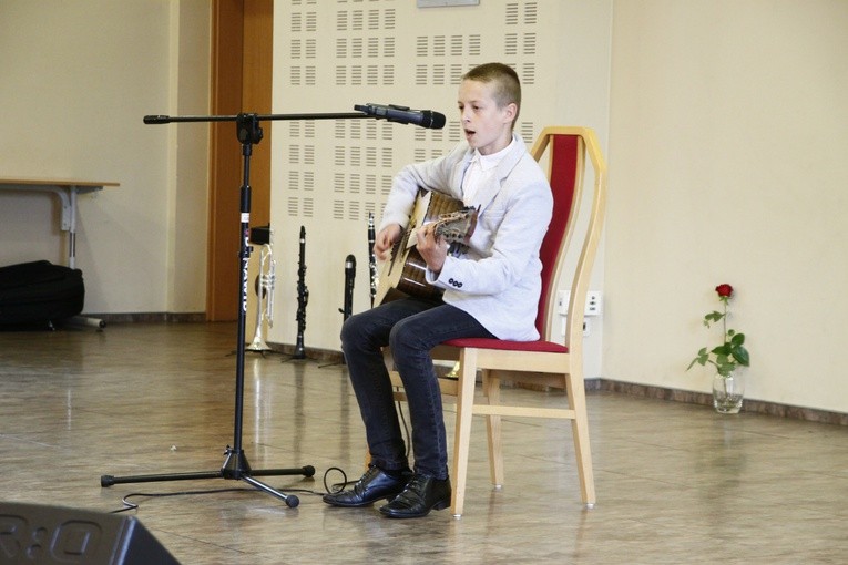 Gala konkursu "Pieśń niesiemy w darze"