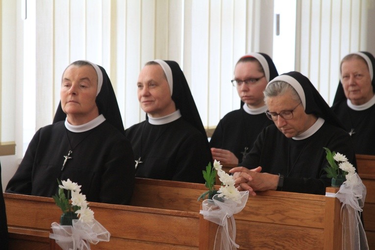Płock. Jubileusze zakonne u sióstr pasjonistek