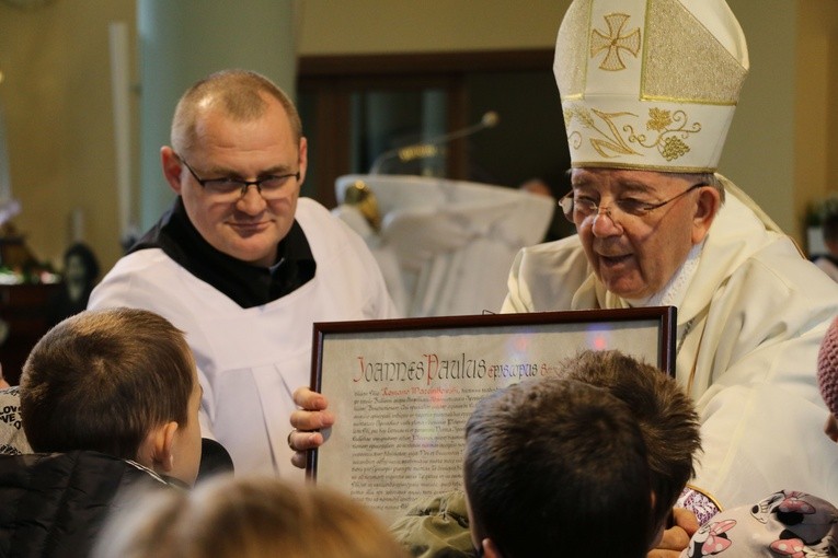 Ciechanów. Uroczystości w parafii MB Fatimskiej