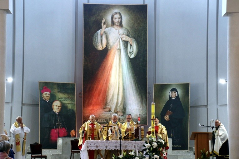 Płock. Święto Bożego Miłosierdzia