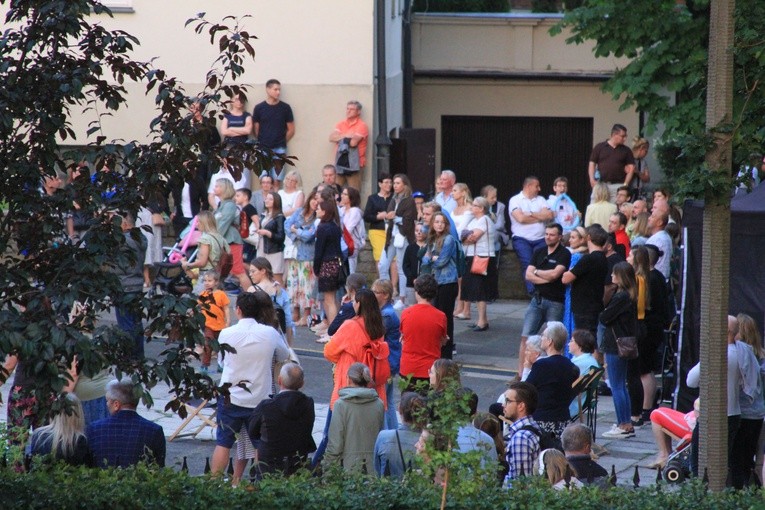 Płock. Boże Ciało u klaretynów