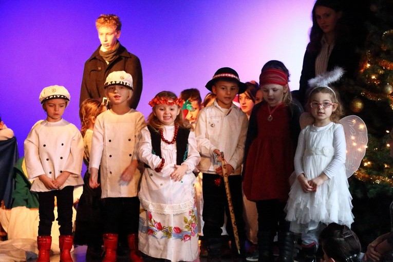 Przegląd jasełek w elbląskim MDK-u