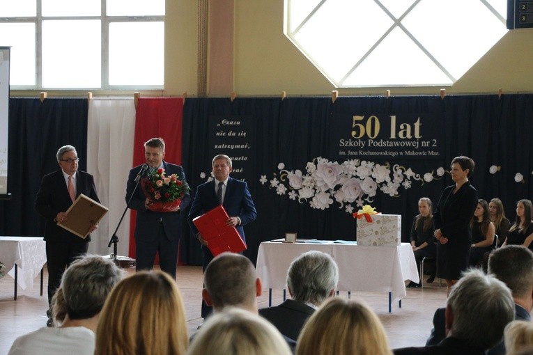 50-lecie Szkoły Podstawowej nr 2 w Makowie 