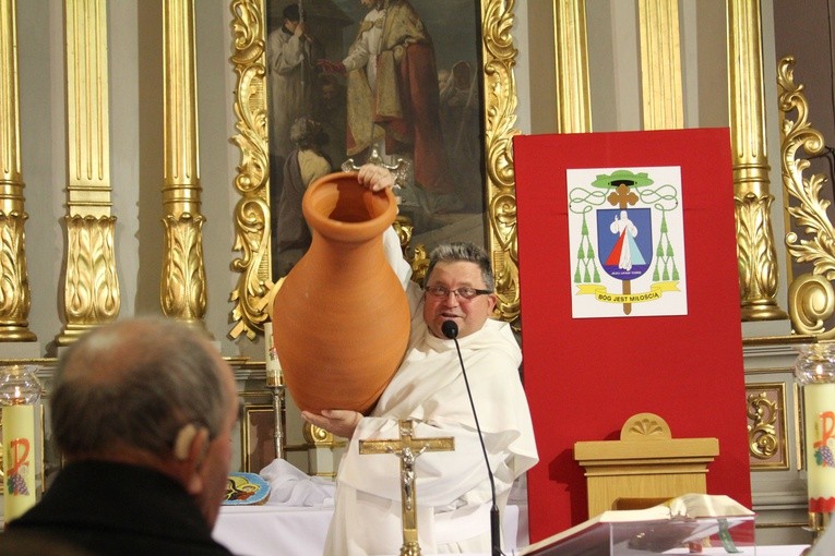 Dąbrowa. Nawiedzenie w parafii św. Stanisława BM