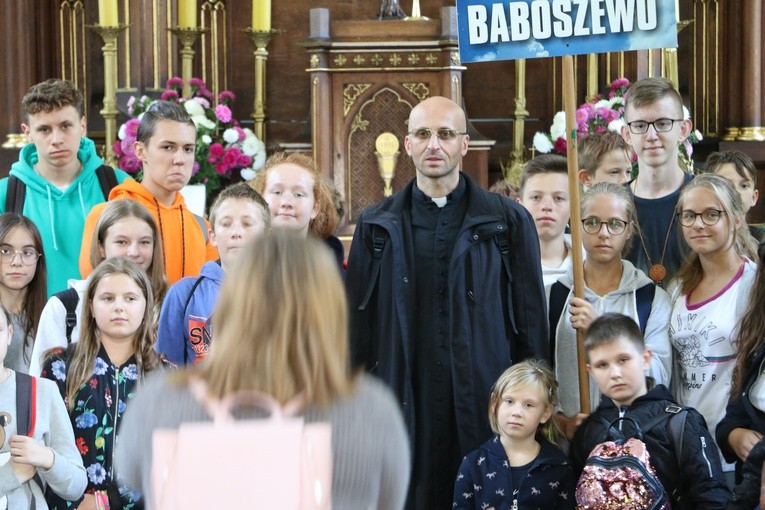 Rostkowo. Pielgrzymka dzieci (część II)