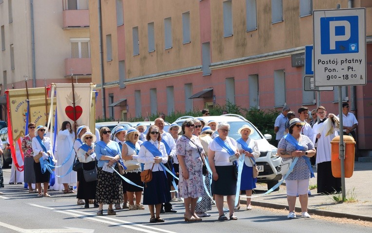 Boże Ciało 2023 - centralna procesja w Elblągu