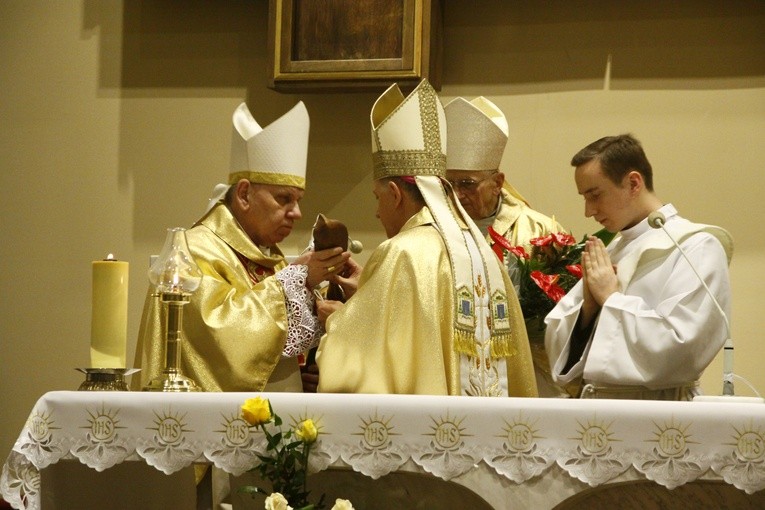 Relikwie św. Jana Pawła II w Rusinowicach