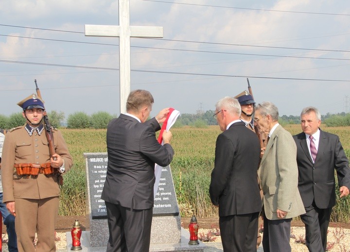 Odsłonięcie pomnika w Radłowie
