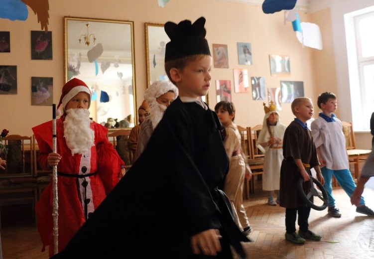 Bal Wszystkich Świętych - Zespół Szkół Pijarskich Elbląg
