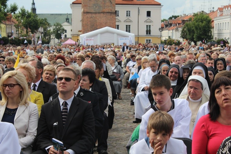 Pułtusk. Msza św. na rozpoczęcie nawiedzenia. Cz. 2