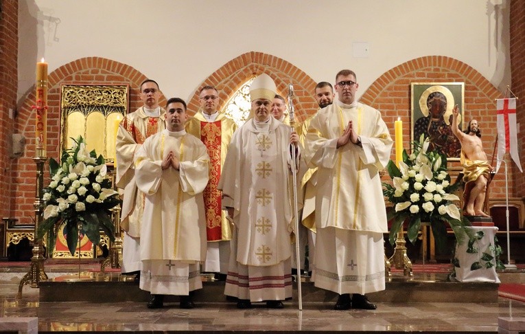 Święcenia diakonatu