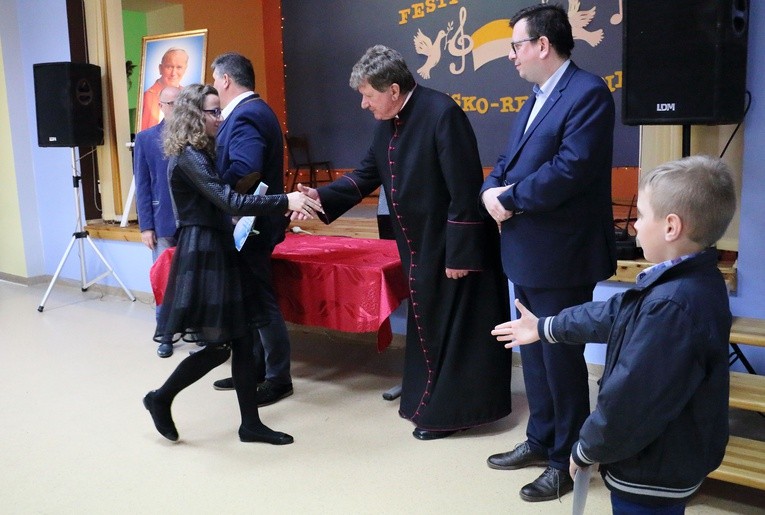 Konkurs piosenki religijno-papieskiej