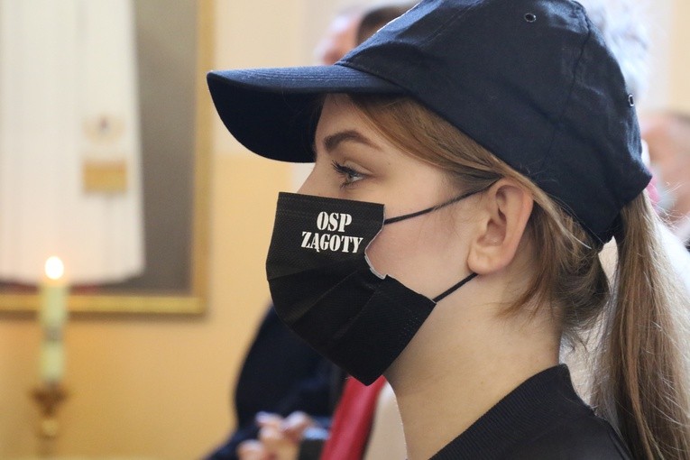 Proboszczewice. Wprowadzenie relikwii