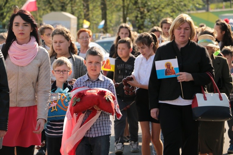 Ruże. Nawiedzenie w parafii świętych Apostołów Piotra i Pawła