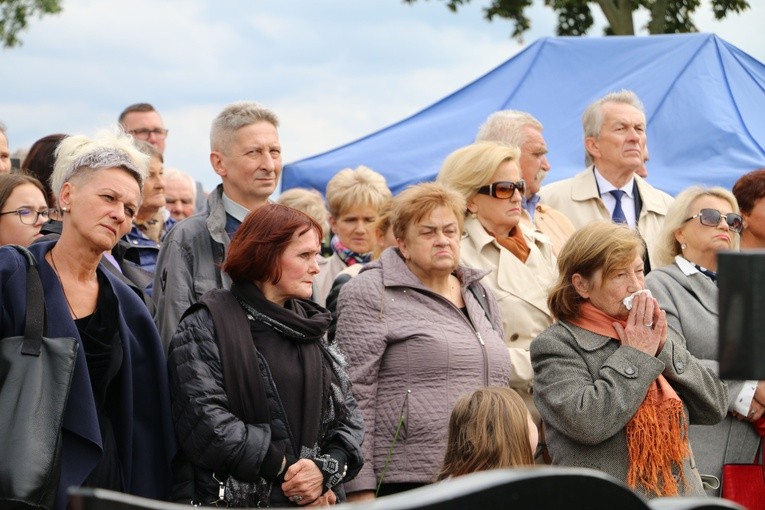 Chociszewo. Uroczystości przy mogile Męczenników Fortu III w Pomiechówku