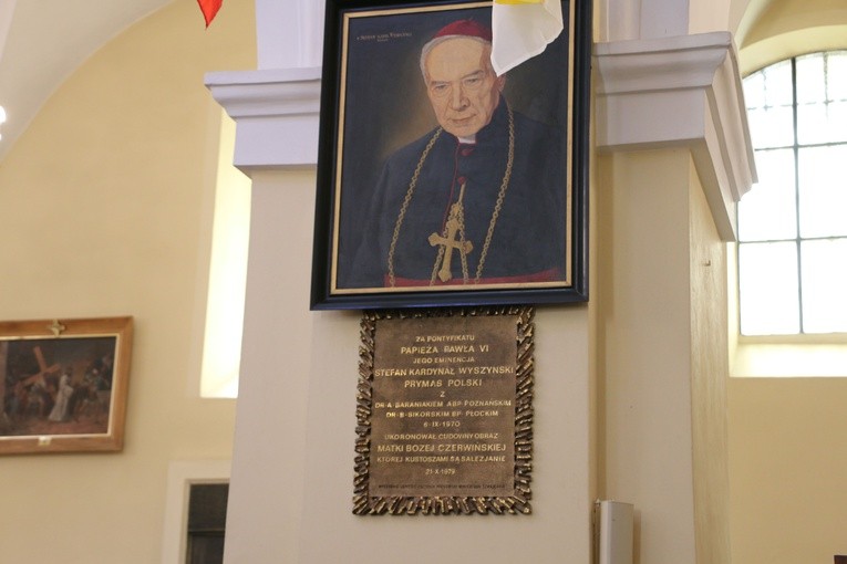 Czerwińsk. 50. rocznica koronacji obrazu Matki Bożej, cz. I