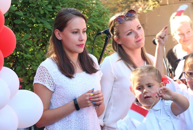Festyn "Niepodległa na piątkę"