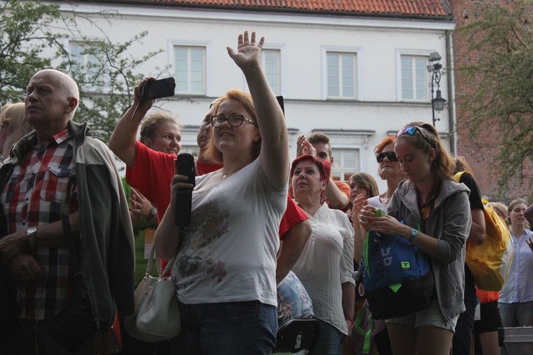 ŚDM w Płocku. Sobotnie nabożeństwo