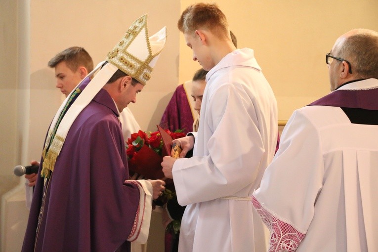 Bierzmowanie w Karniewie