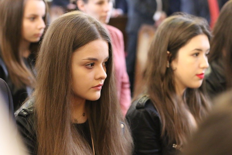 Bierzmowanie w makowskiej farze