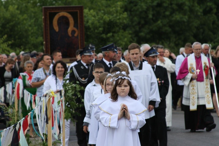 Pniewo. Nawiedzenie w parafii Świętych Apostołów Piotra i Pawła