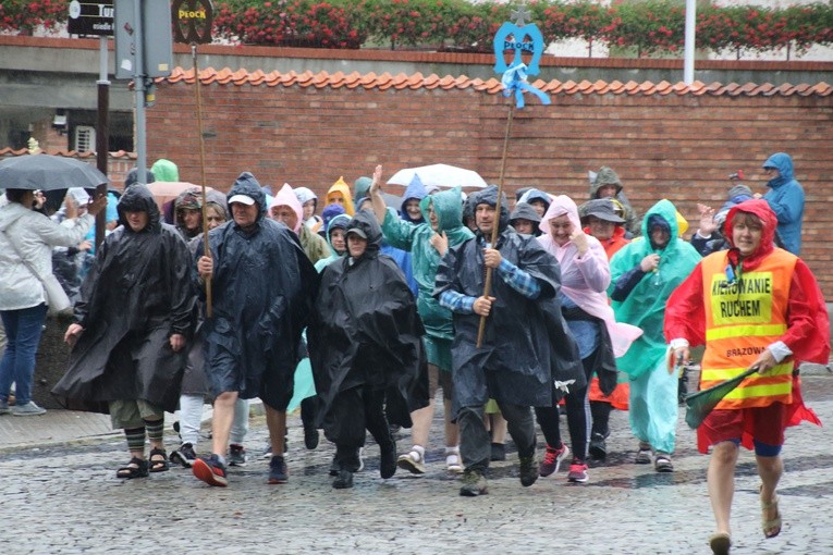 Pielgrzymka na Jasną Górę. Wyjście z Płocka cz.1