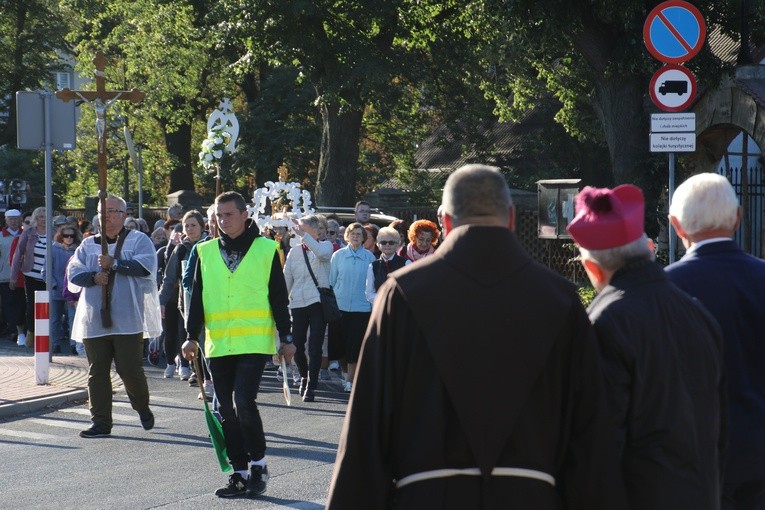 Płock. Wyjście pielgrzymki do Skępego