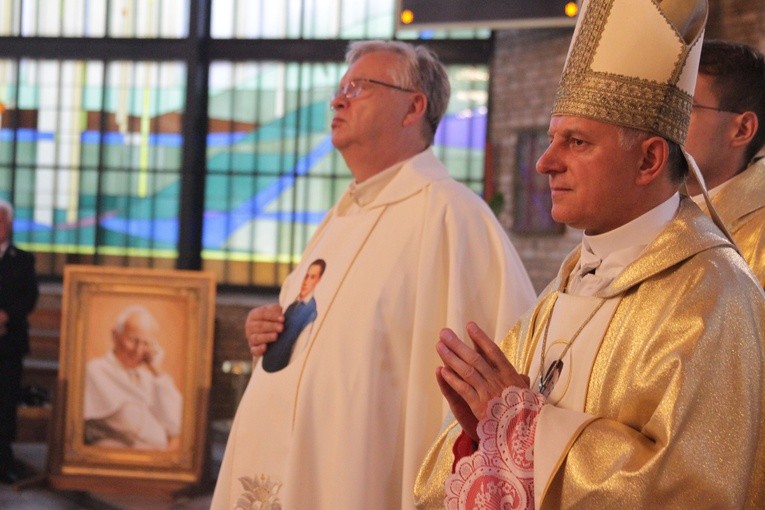Relikwie św. Jana Pawła II w Rypinie