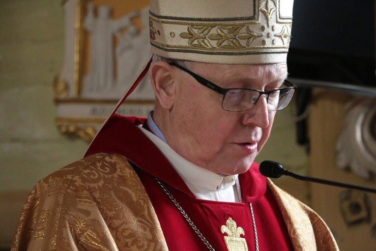 Rekonsekracja kościoła w Kucicach