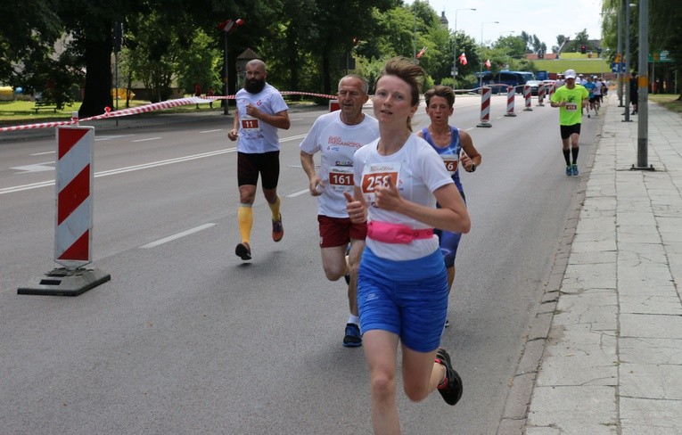 Biegłeś z Piekarczykiem? Odnajdź się na trasie.