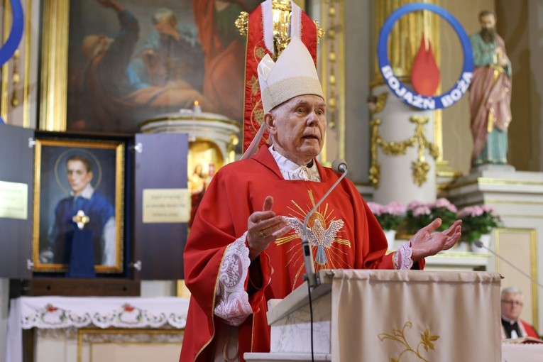 Bierzmowanie w makowskiej farze