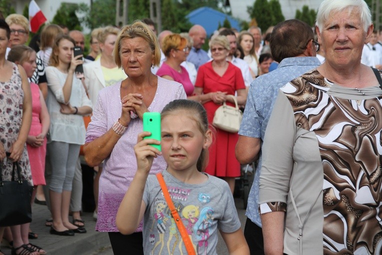 Dobrzyków. Nawiedzenie w parafii św. Stanisława BM