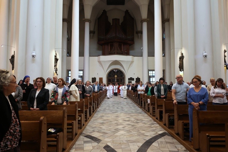 Jubileusz katechetów i nauczycieli w katedrze cz. 2