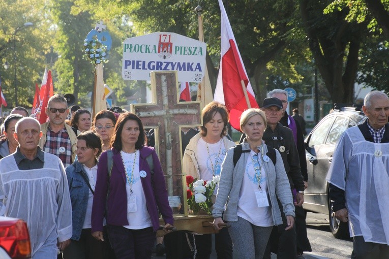 Płock. Wyjście pielgrzymki do Skępego