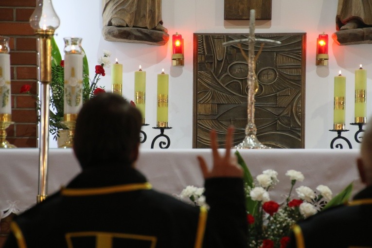 Płock. Rycerze św. Jana Pawła II w parafii Świętego Krzyża