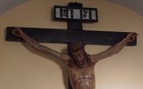 Barokowy krucyfiks w kruchcie kościoła ojców pasjonistów w Przasnyszu