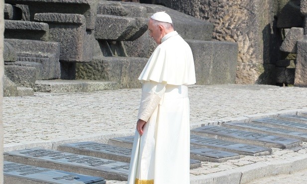 Papieskie kondolencje dla rodzin ofiar pożarów w Portugalii